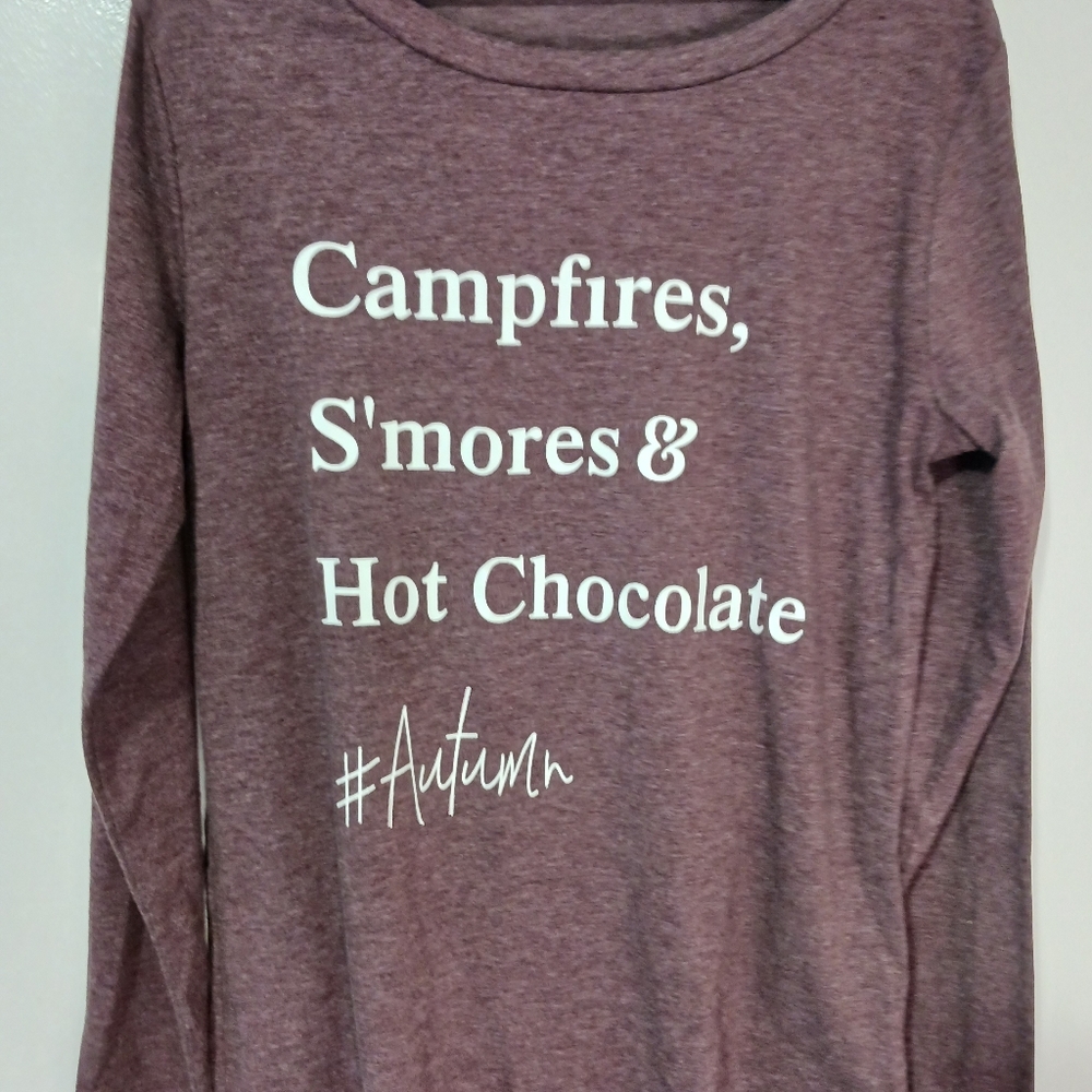 Women's Autum Long Sleeve  Graphic Shirt, size sm,color Maroon